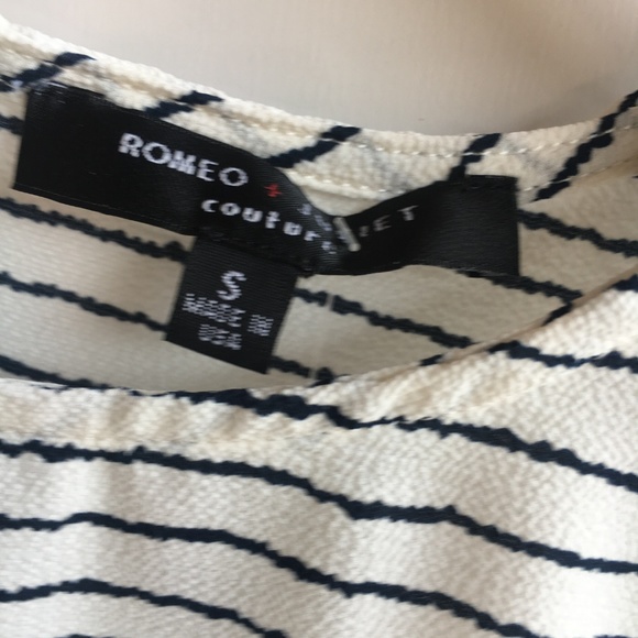 NWT Romeo + Juliet Couture Striped Crop Tank - Picture 7 of 7